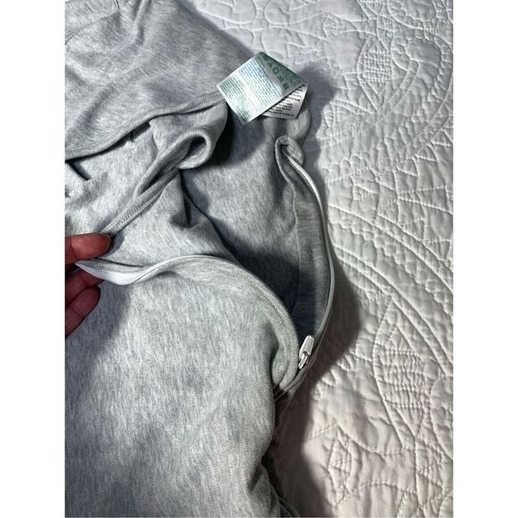 Aden + Anais 0-6 month Swaddle - Picture 4 of 4